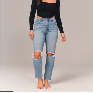 Abercrombie & Fitch The High Rise Curve Love Mom Jeans size 25/0